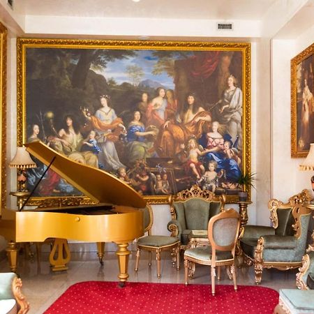 Premier Prezident Garni Hotel And Spa Sremski Karlovci Bagian luar foto