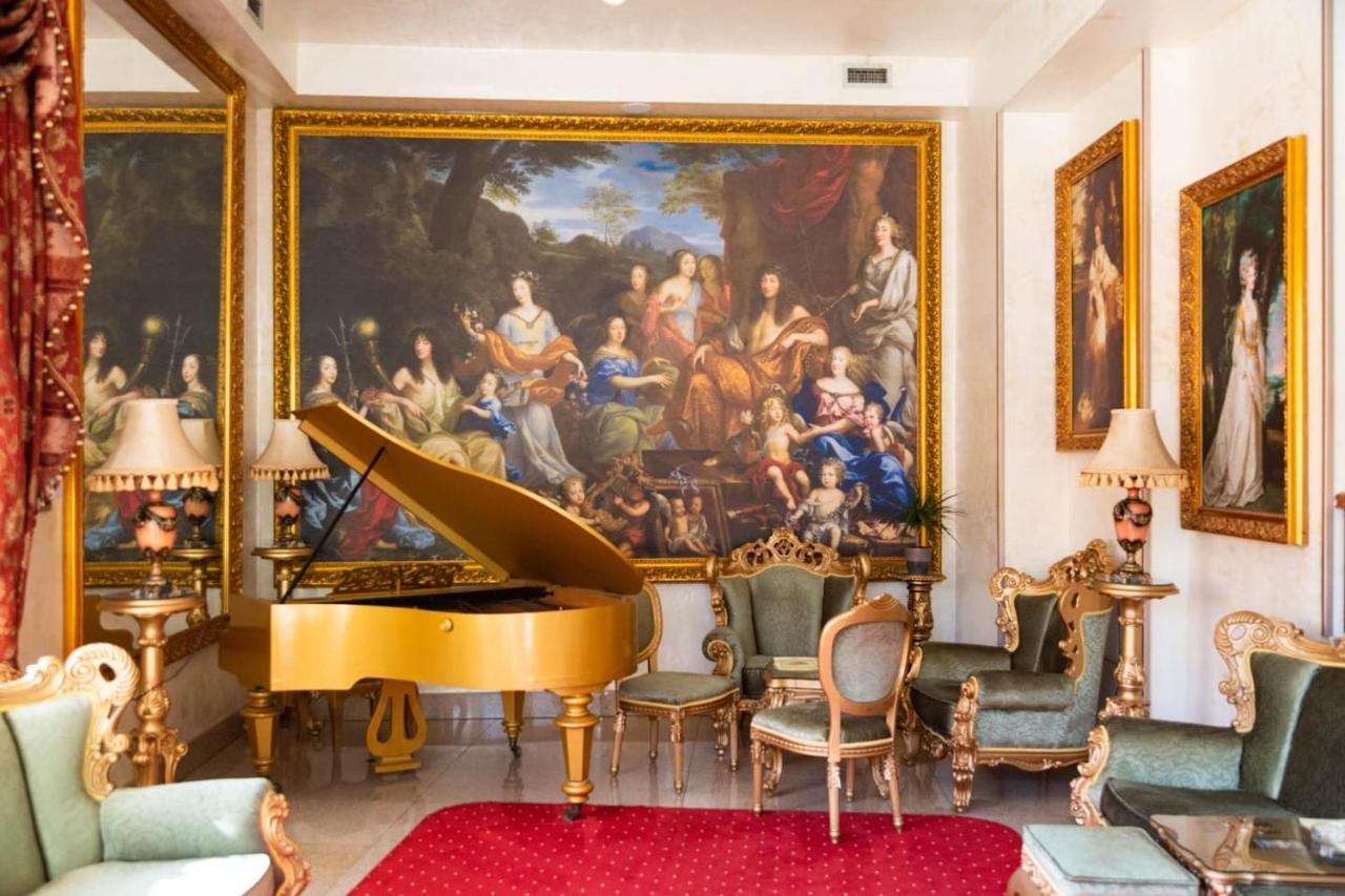 Premier Prezident Garni Hotel And Spa Sremski Karlovci Bagian luar foto