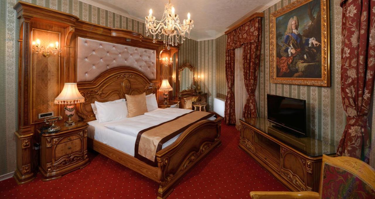 Premier Prezident Garni Hotel And Spa Sremski Karlovci Bagian luar foto