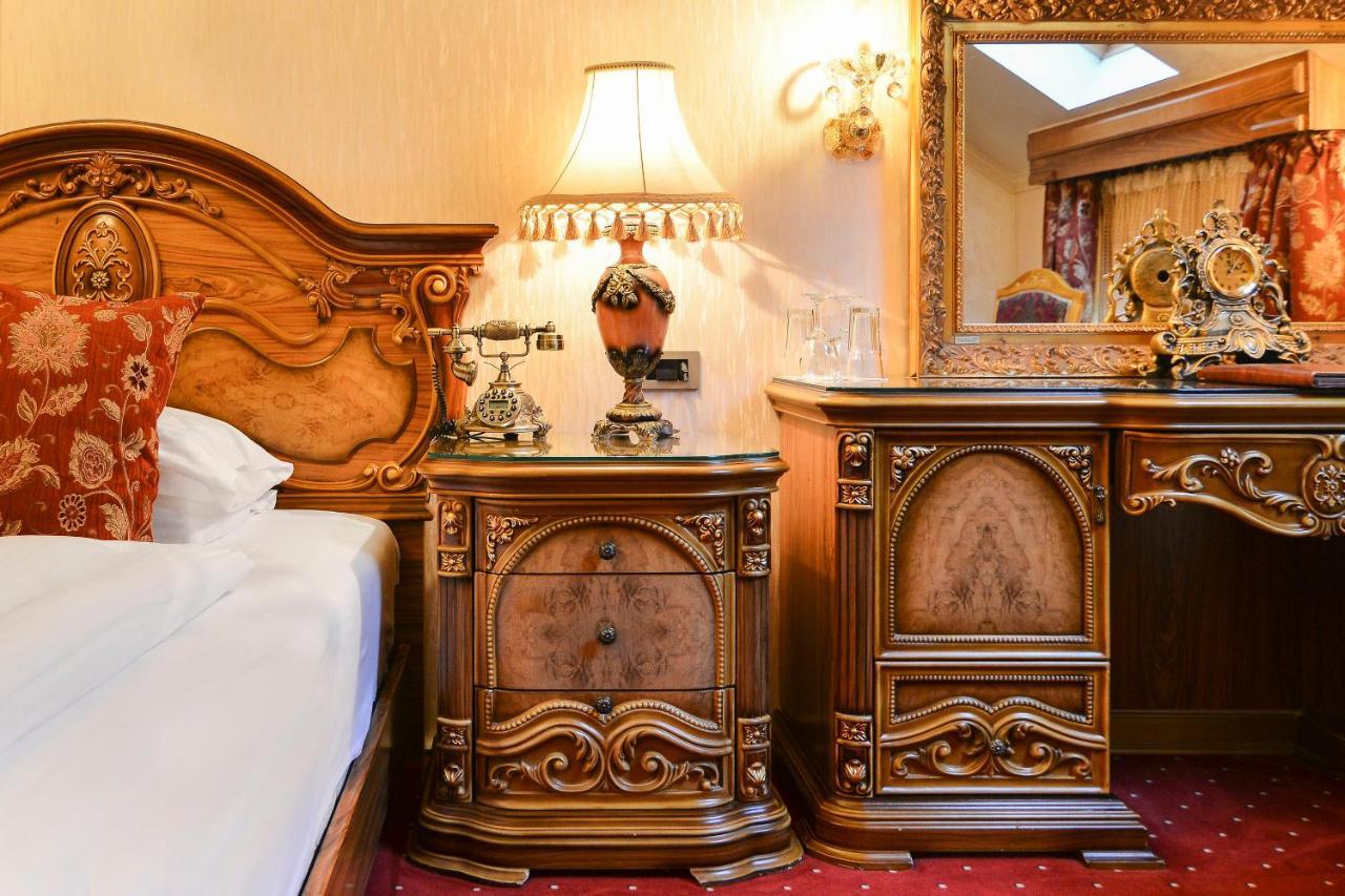 Premier Prezident Garni Hotel And Spa Sremski Karlovci Bagian luar foto