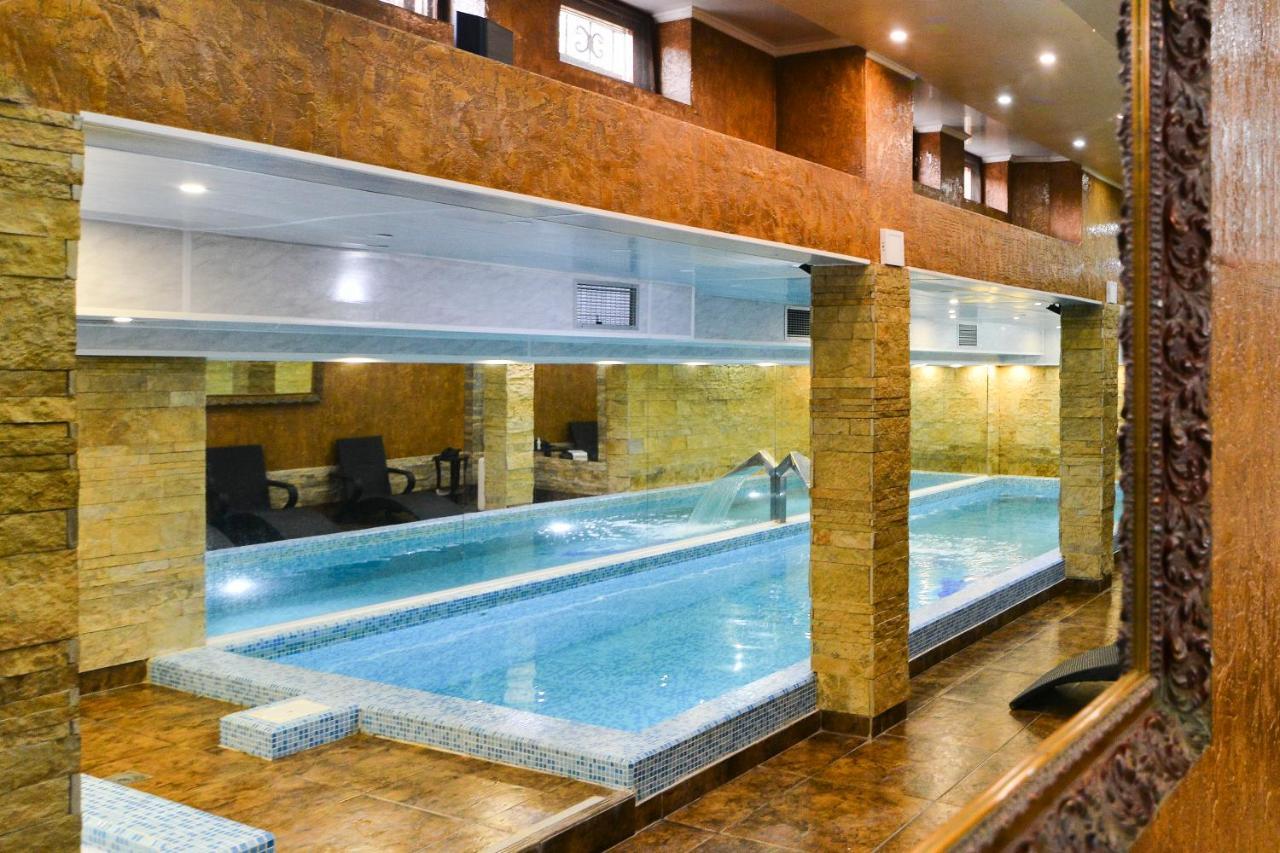 Premier Prezident Garni Hotel And Spa Sremski Karlovci Bagian luar foto