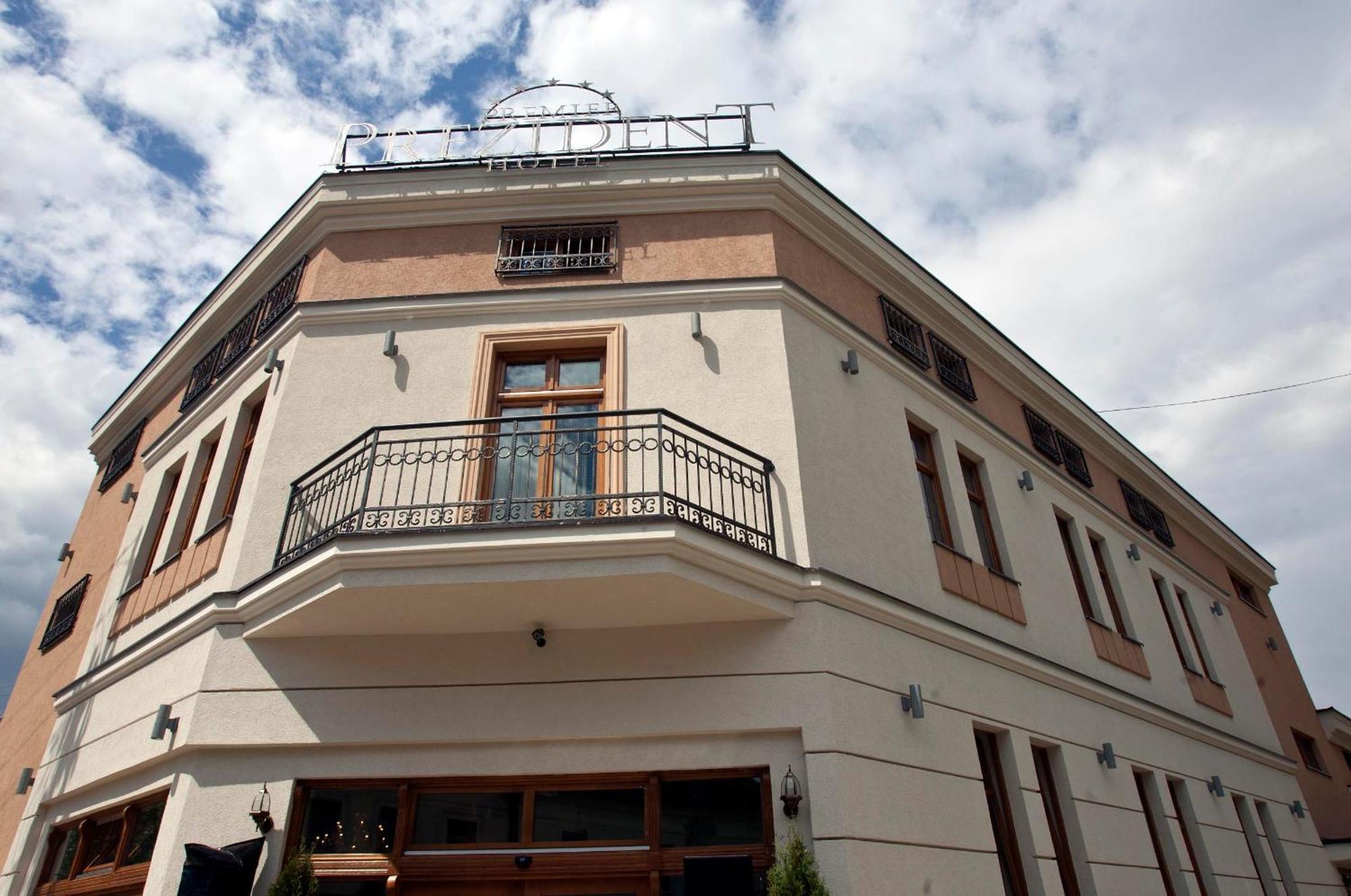 Premier Prezident Garni Hotel And Spa Sremski Karlovci Bagian luar foto