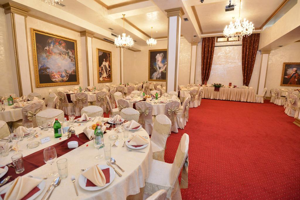 Premier Prezident Garni Hotel And Spa Sremski Karlovci Bagian luar foto