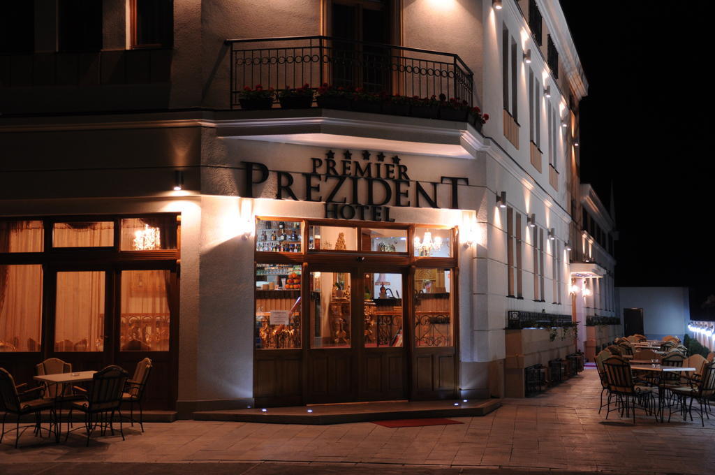 Premier Prezident Garni Hotel And Spa Sremski Karlovci Bagian luar foto